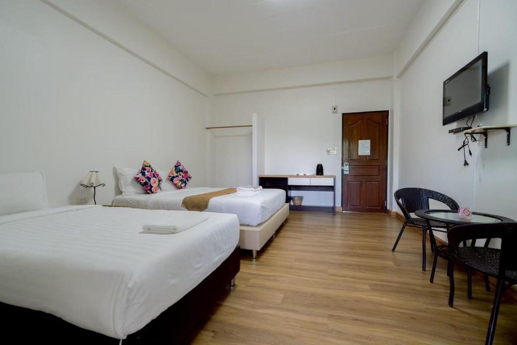 KN Grand Hotel - เตียงคู่ 5ฟุต และ 3 ฟุต