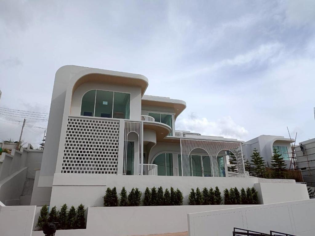 Hill Jai Poolvilla Khao Kho (เขาค้อ)